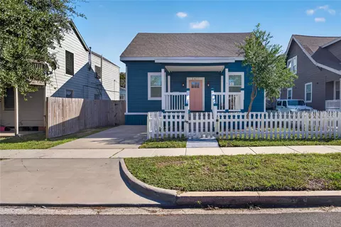 3411 Avenue M, Galveston, TX 77550