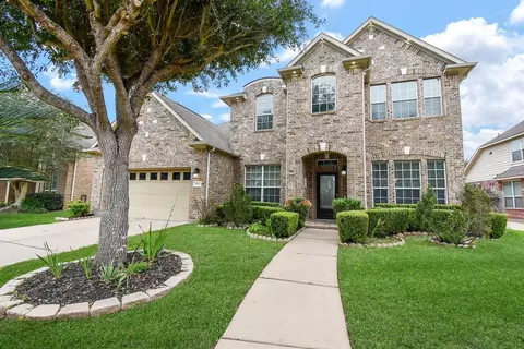 6811 Bannon Trl, Sugar Land, TX 77479