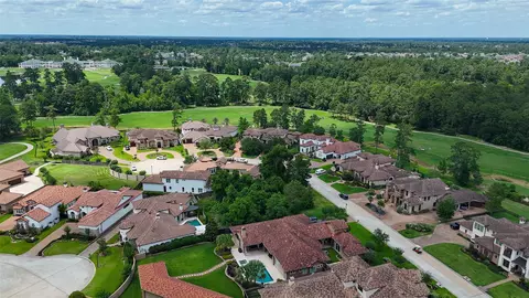 39 Post Shadow Estate Dr, Spring, TX 77389 photo 16