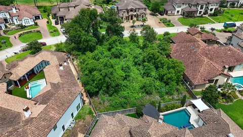 39 Post Shadow Estate Dr, Spring, TX 77389 photo 6