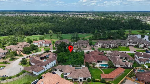 39 Post Shadow Estate Dr, Spring, TX 77389 photo 13