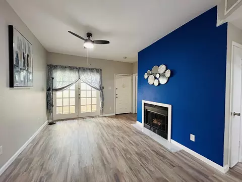 2121 El Paseo St #1209, Houston, TX 77054