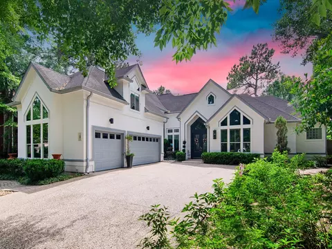 2 Day Lily Pl, The Woodlands, TX 77381