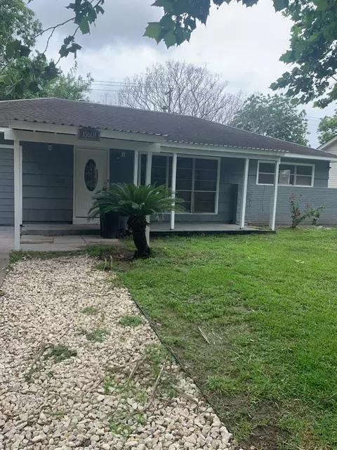 10601 Ambursen St, Houston, TX 77034