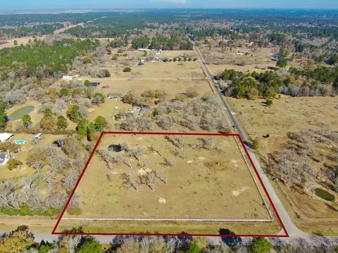 26071 Forest Hills Ln, Waller, TX 77484