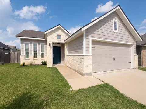 2132 Markley Dr, Bryan, TX 77807