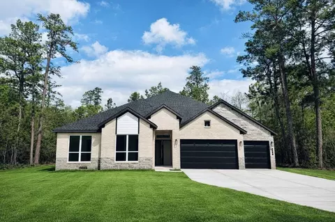 358 Louvenia Ct, Pinehurst, TX 77362
