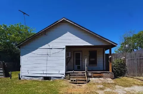 1462 Wall St, Beaumont, TX 77701