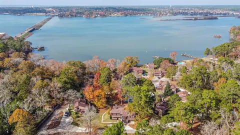 200 Fountain Lk #132, Livingston, TX 77351