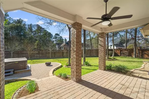 2 Pilot Pt, Conroe, TX 77304 photo 1