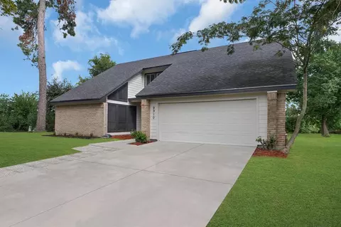 9910 Robin Ct, Conroe, TX 77385 photo 1