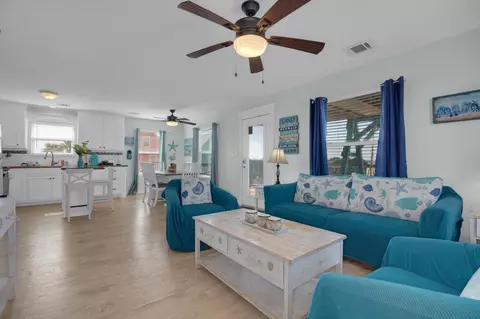 422 Jettyview Rd, Surfside Beach, TX 77541