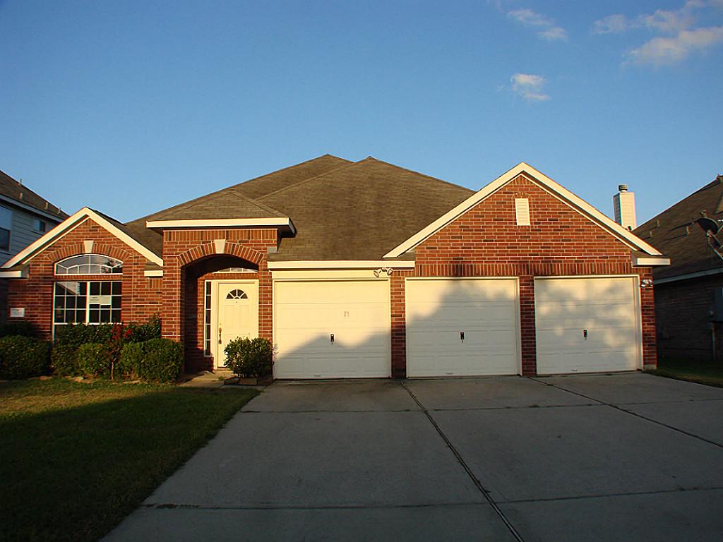 5215 Danielle Dr, Pasadena, TX 77505 photo 1