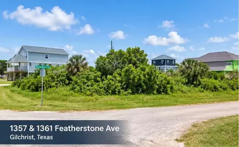 1361 Featherstone Ave, Gilchrist, TX 77617
