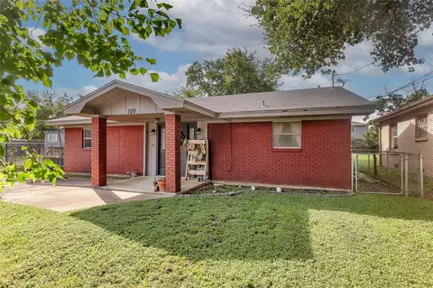109 Sulphur Springs Rd, Bryan, TX 77801