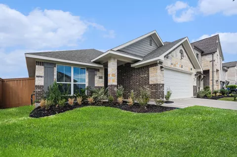 2202 Lierna Dr, La Marque, TX 77568