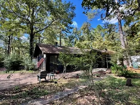 Exterior - 1347 Cardinal Ln, Trinity, TX 75862 photo 5 of 10