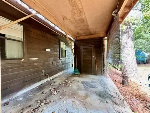 Exterior - 1347 Cardinal Ln, Trinity, TX 75862 photo 2 of 10