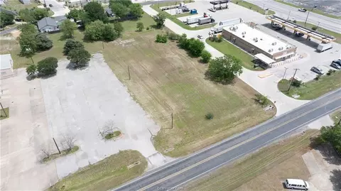1801 Tabor Rd, Bryan, TX 77803 photo 5