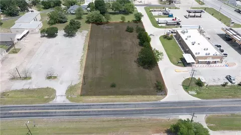 1801 Tabor Rd, Bryan, TX 77803 photo 2