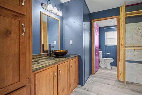 Bath - 204 E Fayette St, Ellinger, TX 78938 photo 1 of 3