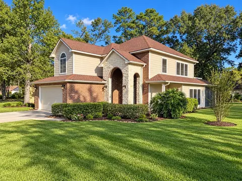 16148 Broadwater Dr, Crosby, TX 77532