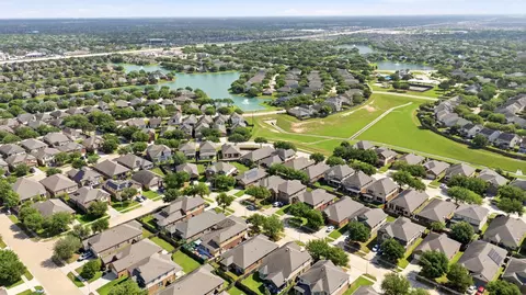 11103 Avery Oaks Ln, Richmond, TX 77406
