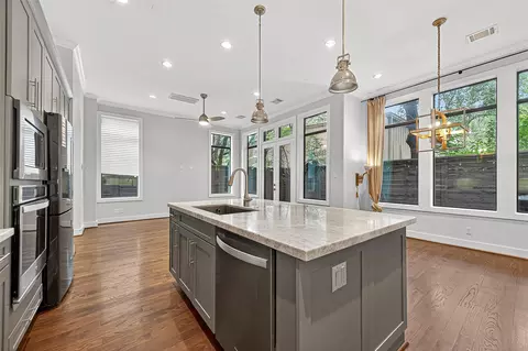 11012 Avenu Malkenu Ave, Houston, TX 77043