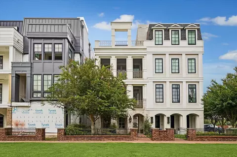 41 Crain Square Blvd, Houston, TX 77025
