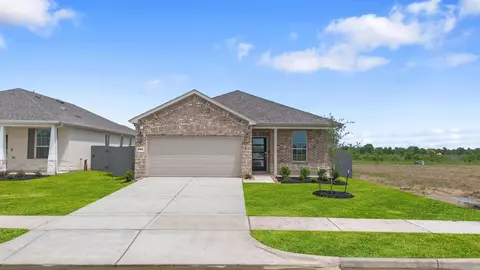 9011 Bay Lodge Ln, Baytown, TX 77521