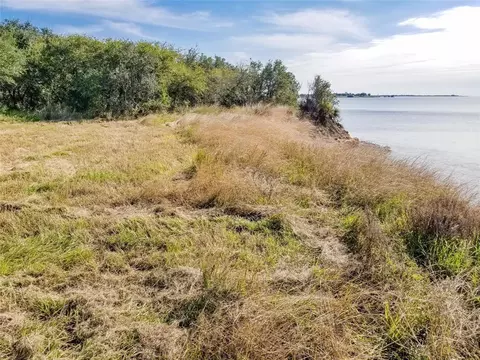 00 Fivemile Trl, Palacios, TX 77465