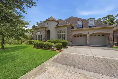 5511 Regal Landing Dr, Kingwood, TX 77345