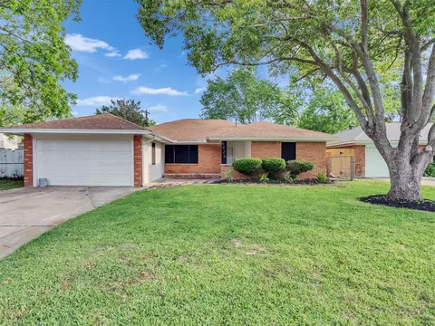 6026 Diamond Ct, Texas City, TX 77591