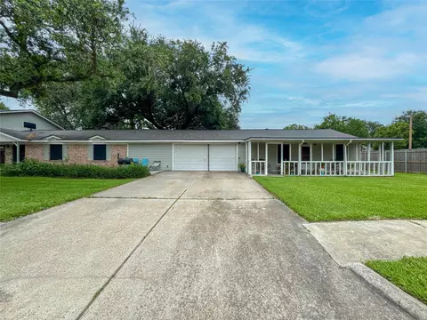 201 W 5th St, Deer Park, TX 77536