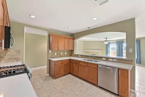 5411 Gate Canyon Ct, Spring, TX 77373