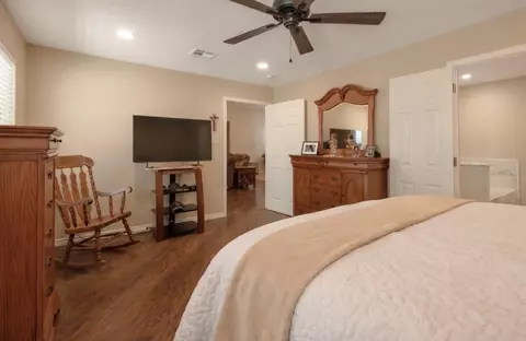 Bedroom - 1533 Kickapoo Rd, Groveton, TX 75845 photo 3 of 3