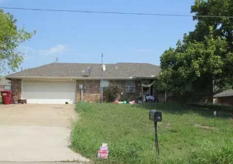 300 Ridgeway Dr, Blue Ridge, TX 75424