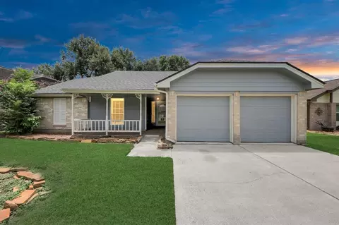 4226 Woodhampton Dr, Pasadena, TX 77505