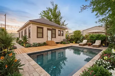 1211 Bingham St, Houston, TX 77007