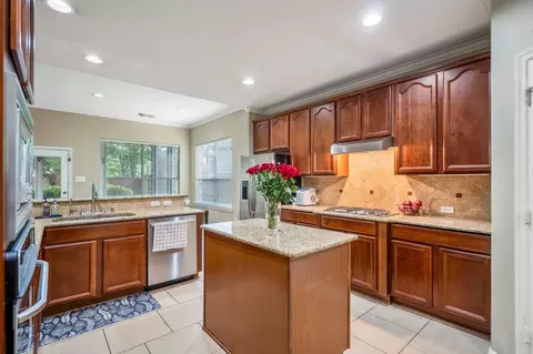 Kitchen - 10410 Pitcataway Dr, Spring, TX 77379 photo 4 of 4
