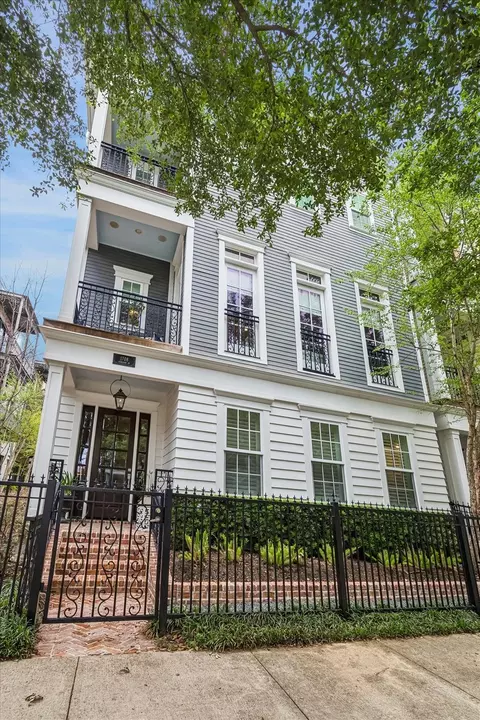 1708 Ashland St, Houston, TX 77008