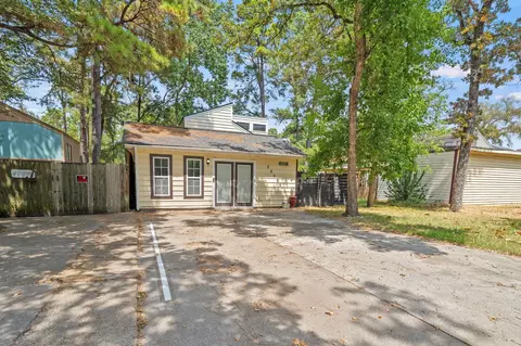 26628 Quail Ct, Huntsville, TX 77320