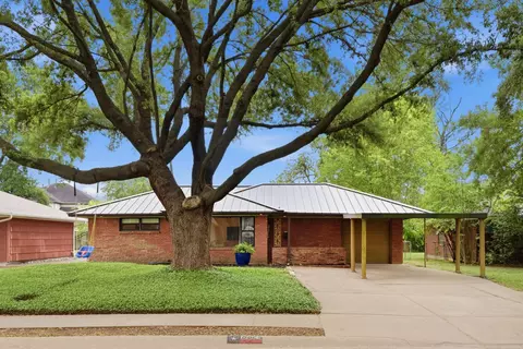 5325 Nina Lee Ln, Houston, TX 77092