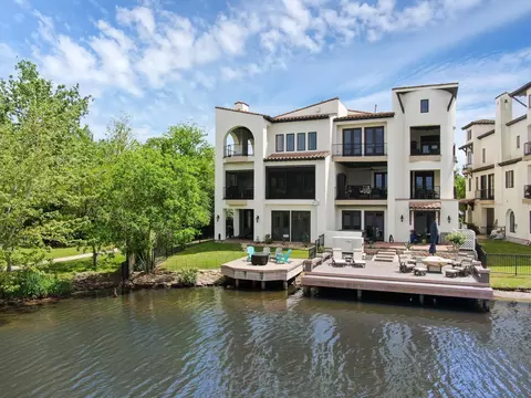 22 Lakeside Cv, The Woodlands, TX 77380