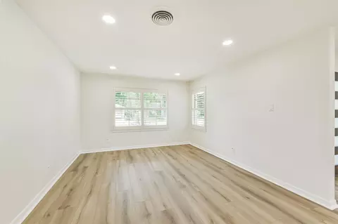 Living - 4422 Libbey Ln, Houston, TX 77092 photo 3 of 8