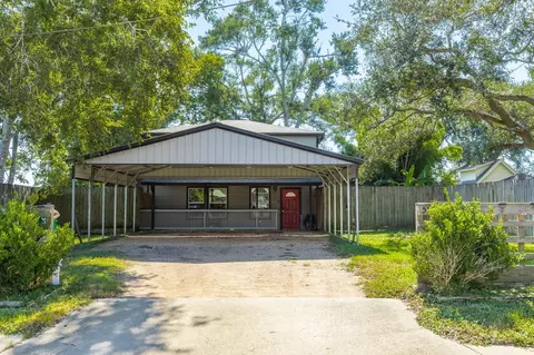 511 Bryan St, Angleton, TX 77515 photo 1