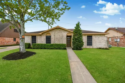 12110 Kirkholm Dr, Houston, TX 77089