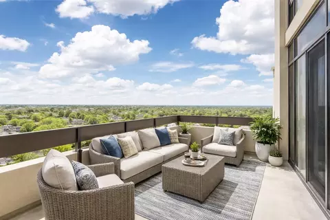 14655 Champion Forest Dr #1104, Houston, TX 77069