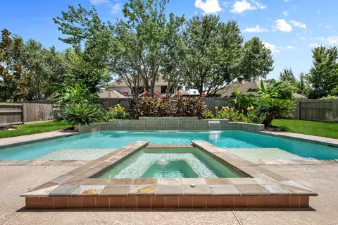 2903 Lacewood Ct, Pearland, TX 77584