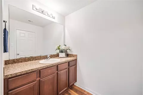 Bath - 319 Falling Pine Dr, Conroe, TX 77304 photo 4 of 5